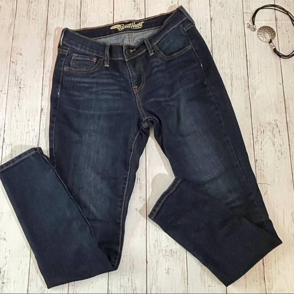 Old Navy Sweetheart Jeans Size 2 Short EUC - Picture 1 of 4